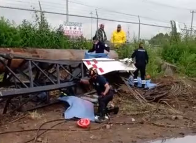 Los cinco trabajadores muertos, por la caída de la grúa, son originarios de Guerrero