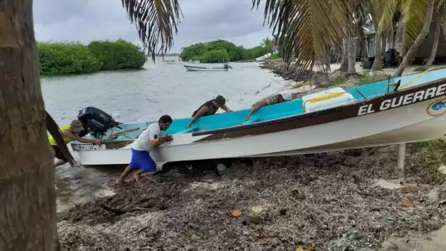 Los pobladores son de Punta Herrero, Banco Chinchorro y Punta Allen. Foto: Abraham Cohuó