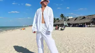 Rod Contreras paseó por las playas de Progreso