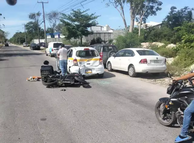 SE determinó que el motociclista fue el responsable, por lo que tendrá que cubrir los daños del taxi