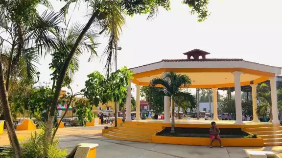 El Ayuntamiento no realizó una consulta pública sobre los trabajos de remodelación en plaza principal El Ayuntamiento no realizó una consulta pública sobre los trabajos de remodelación en plaza principal
