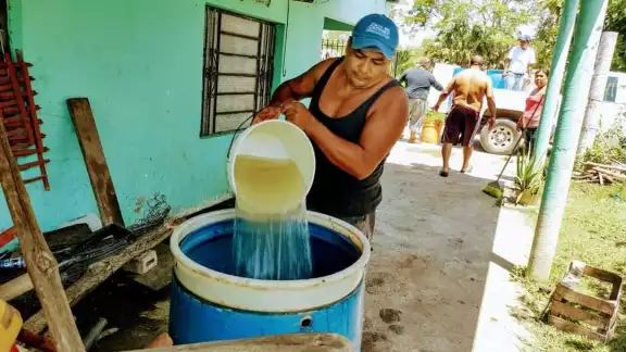 Habitantes de municipios de Campeche se quedaron sin agua por más de 72 horas Habitantes de municipios de Campeche se quedaron sin agua por más de 72 horas