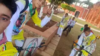 Los jóvenes acudieron a cumplir una promesa a la Guadalupana