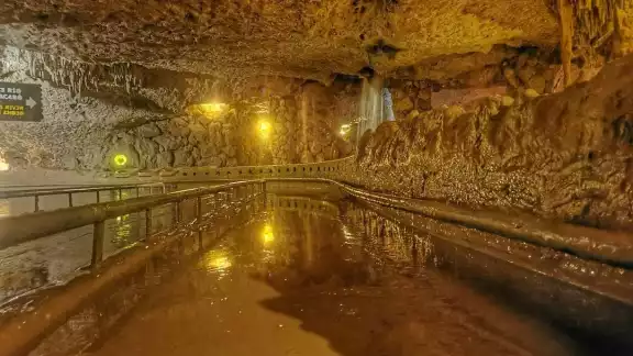 Han dinamitado cuevas naturales y deñado el medio ambiente