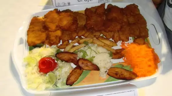 La muestra culinaria dio a conocer los usos que tiene la carne y las espinas de ambas especies La muestra culinaria dio a conocer los usos que tiene la carne y las espinas de ambas especies