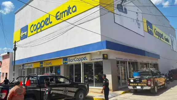 Al lugar llegó personal de Protección Civil y elementos de la policía municipal Al lugar llegó personal de Protección Civil y elementos de la policía municipal