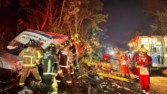 Un accidente ocurrió anoche en un camino de terracería hacia la colonia La Chiapaneca Un accidente ocurrió anoche en un camino de terracería hacia la colonia La Chiapaneca