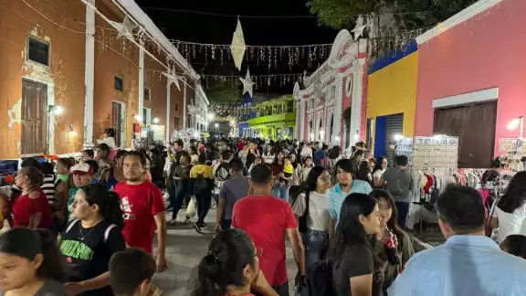 Más de 600 emprendedores y comerciantes locales se instalarán en las calles del Centro Más de 600 emprendedores y comerciantes locales se instalarán en las calles del Centro