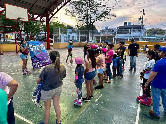 Un kilómetro recorrerán los competidores para ganar el reto principal.