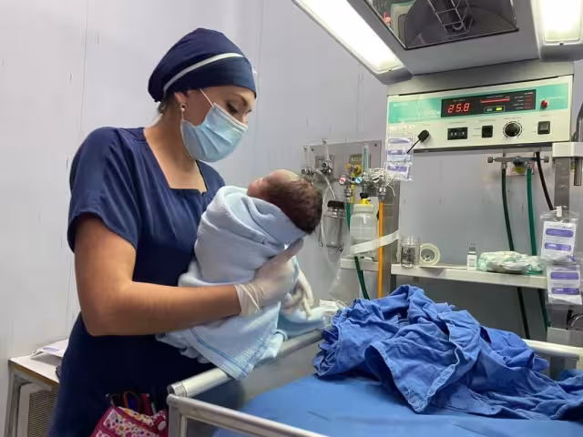 15 casos de embarazadas graves positivas a COVID-19