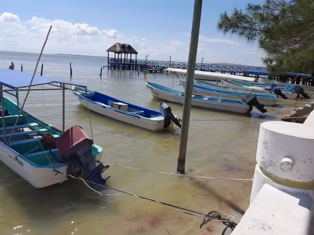 Los piratas modernos lograron llevarse los motores fuera de borda y dejarlos a la deriva