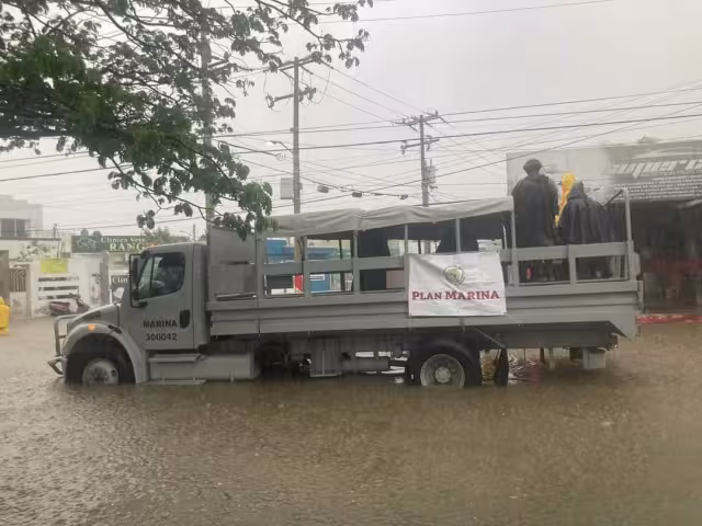Luego de las torrenciales lluvias que se registraron el martes durante el día, seis personas fueron trasladadas al refugio temporal In Wotoch del DIF Estatal
