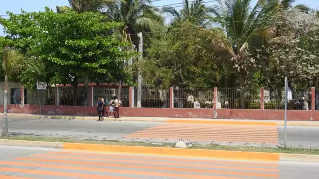 Policías se comprometieron a vigilar la zona