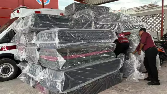 Comenzó la compra de cobertores y colchones para reforzar posibles albergues