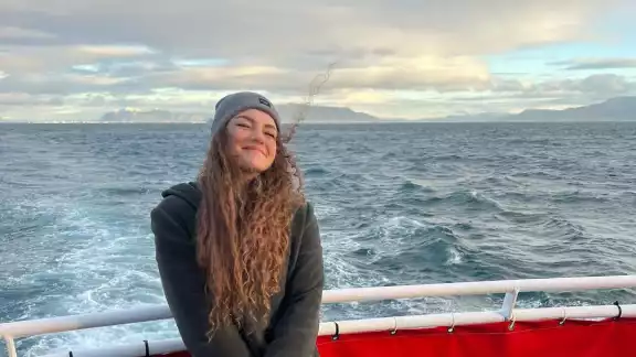 La influencer se encontraba escalando