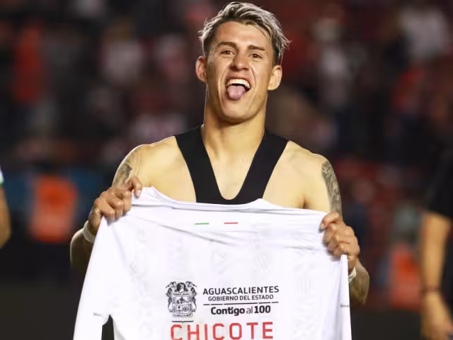 América deja ir al Chicote pero sus refuerzos no se concretan