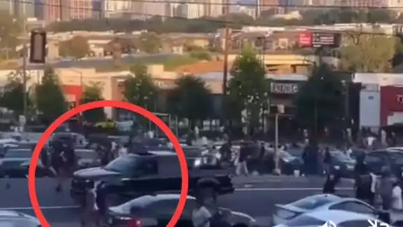 Detienen a conductor que atropelló a 5 personas en Atlanta, EU