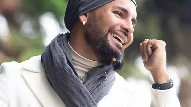 Señalan que promete apoyo emociona y luego abusa de las participante