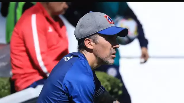 Vicente se mantenía como DT de la Sub 23