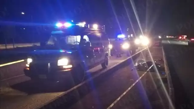 El occiso tenía una chamarra roja y  circulaba en una motocicleta Italika 110 c.c., color negro