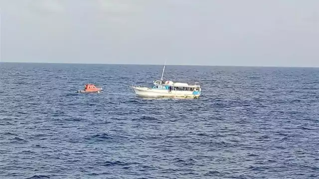 Marina rescata a embarcación pesquera en Progreso