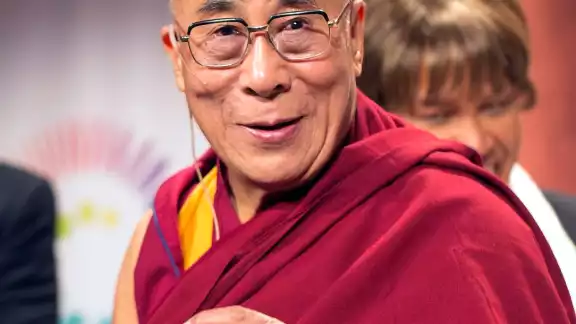 El dalái lama durante una conferencia El dalái lama durante una conferencia