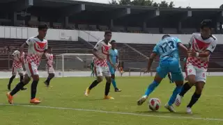 El sábado 5 de mayo a las 11:00 horas, en la cancha del Cedar, buscará completar la obra y el boleto a semifinales