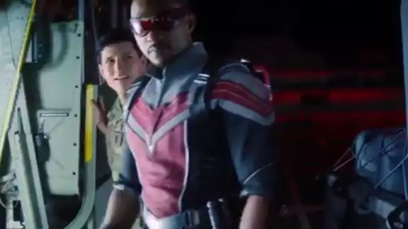 La producción de The Falcon and Winter Soldier gastó cerca de 1.5 millones de dólares La producción de The Falcon and Winter Soldier gastó cerca de 1.5 millones de dólares