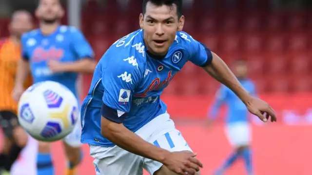 Hirving 'Chuky' Lozano espera que en 2022 pueda dejar huella en el Nápoli, su nuevo equipo