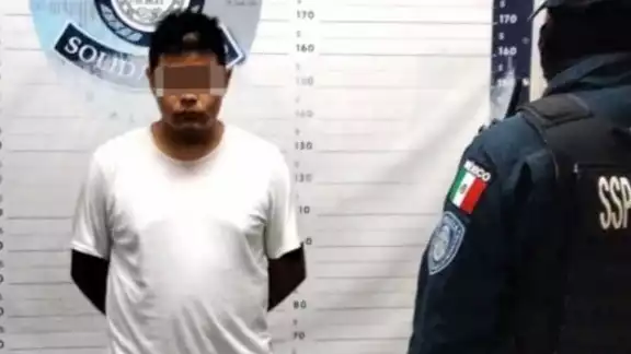 Intentó escapar en su unidad al ser descubierto Intentó escapar en su unidad al ser descubierto