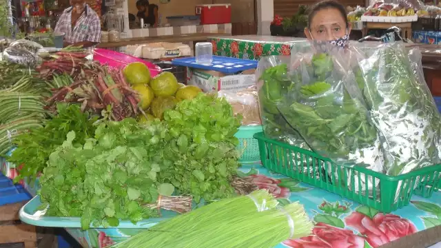 La chaya, que se puede comer de diversas formas, se vende a 16 pesos la bolsa