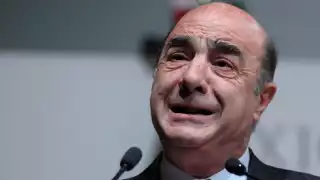 Jesús Murillo Karam presenta cargos por los desaparecidos de Ayotzinapa