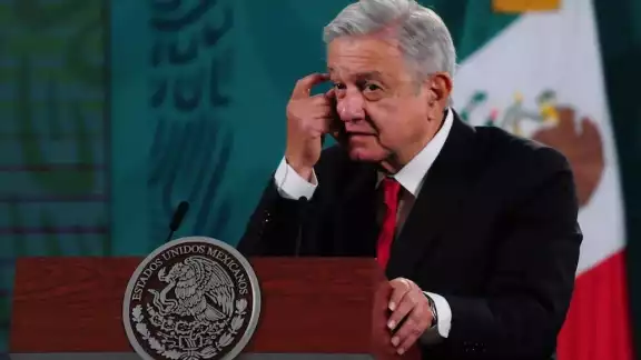 El presidente de México informó que tiene síntomas leves del coronavirus El presidente de México informó que tiene síntomas leves del coronavirus