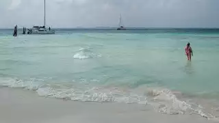 Frente Frío 13 paraliza la actividad turística y ocasiona pérdidas millonarias en Isla Mujeres