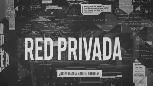 El actor Daniel Giménez Cacho da lectura de voz en off de las columnas del periodista Buendía.