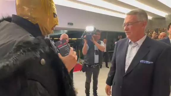 Escorpión Dorado asistió al cumpleaños de Ricardo Salinas Pliego: Escorpión Dorado asistió al cumpleaños de Ricardo Salinas Pliego: