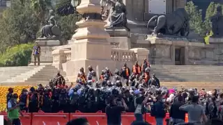 Un contingente con protestas de índole social provocó que el Red Bull Show Run terminara antes de lo planeado.