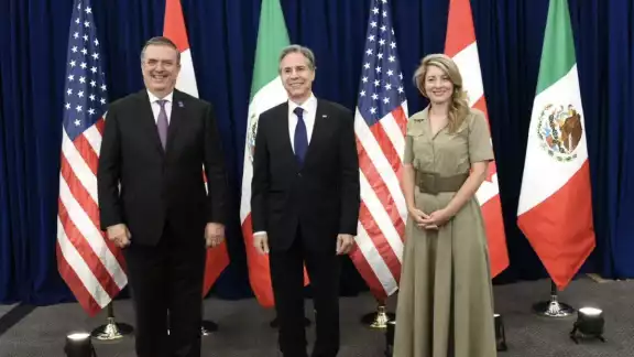 Marcelo Ebrard se reunió con representantes de Estados Unidos y Canadá en la Cumbre de las Américas