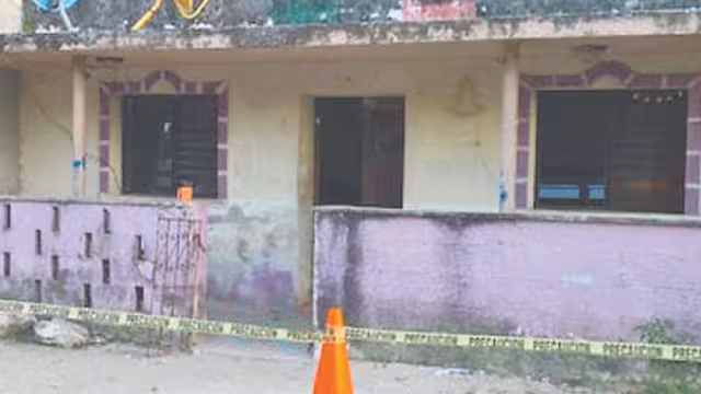 Una mujer fue agredida en la población de Kuchel por su propio hijo, quien además hirió a una vecina y un policía