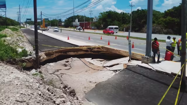 A causa del cierre de la vía se registraron diversos accidentes