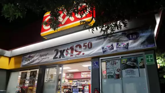 OXXO no es un franquicia por lo que no se puede comprar una tienda OXXO no es un franquicia por lo que no se puede comprar una tienda