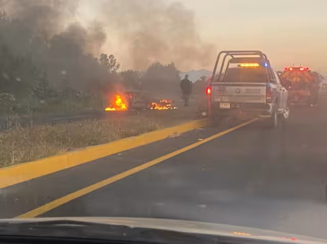 Al menos 8 vehículos fueron incendiados en cuatro municipios del estado, tras la detención de Rodolfo Yépez Ortiz, hermano de 'El Marro'.