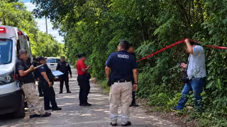 Hallan a un hombre sin vida con presuntos signos de violencia en Pueblo Fantasma, Cozumel