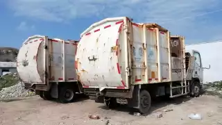 Los camiones no se dan abasto en la isla