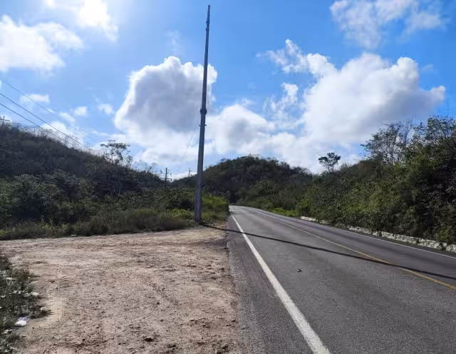 Dos motociclistas asaltaron a un ciudadano en la colonia Santa Cruz, en José María Morelos.