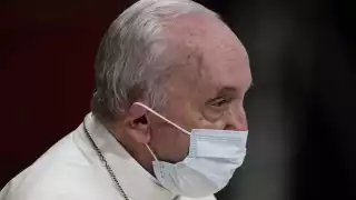 Papa Francisco es hospitalizado de emergencia