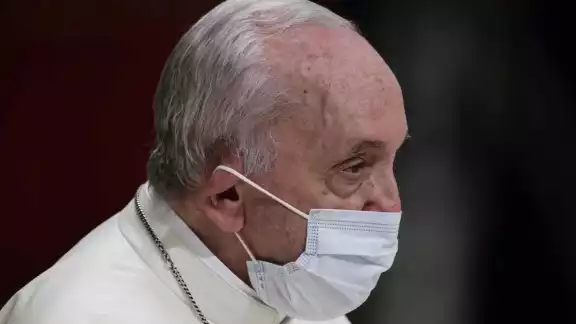 Papa Francisco es hospitalizado de emergencia Papa Francisco es hospitalizado de emergencia