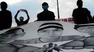 Los investigados afrontarán el proceso en libertad tras presuntamente haber  perdido restos óseos de los normalistas