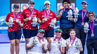 El equipo femenil poniendo el nombre de México en alto