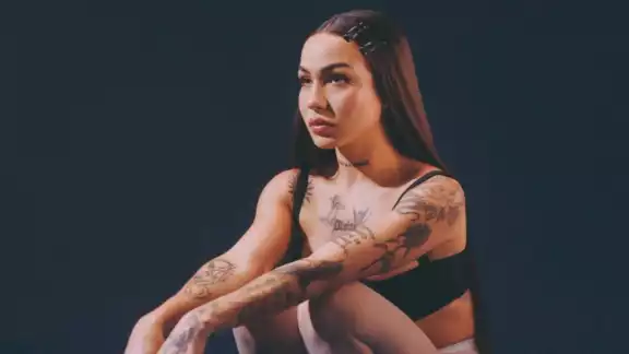 EMJAY ha conquistado el género urbano y hip-hop EMJAY ha conquistado el género urbano y hip-hop